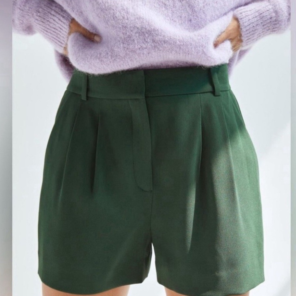 Babaton Dark Evergreen High-Waisted Shorts